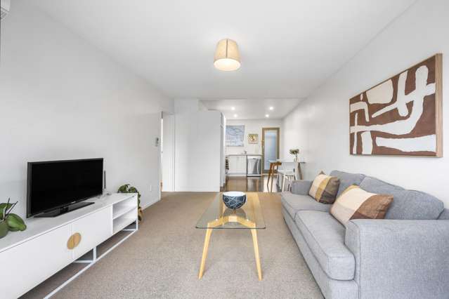 3/107 Charles Street Waltham_1