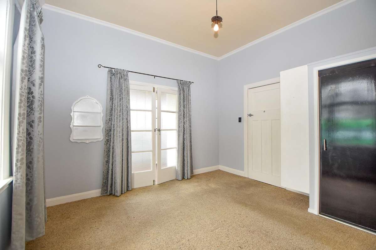 243 High Street North_4