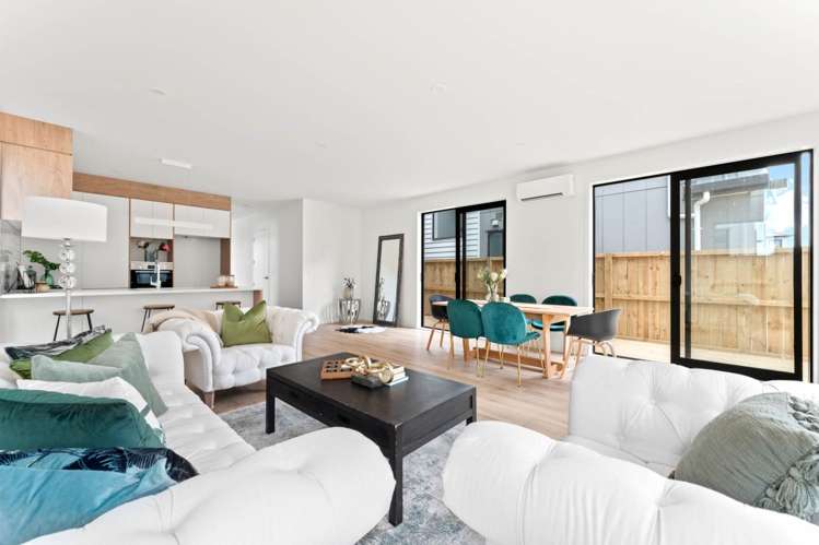 21 Bronzewater Drive Silverdale_2