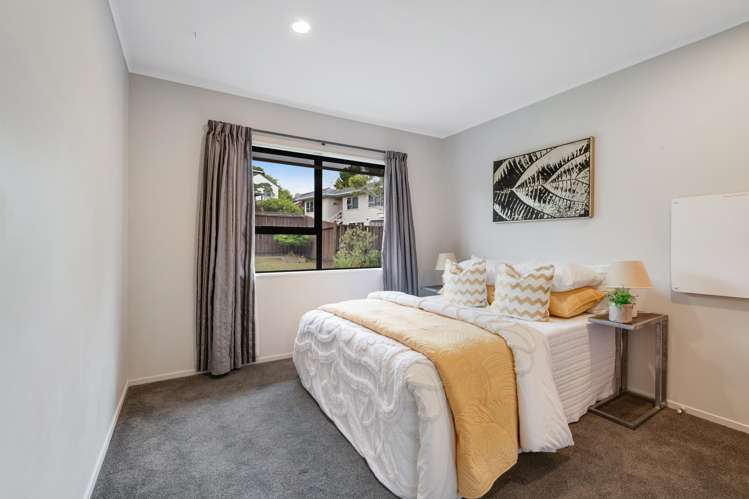 15A Tetrarch Place Totara Vale_11