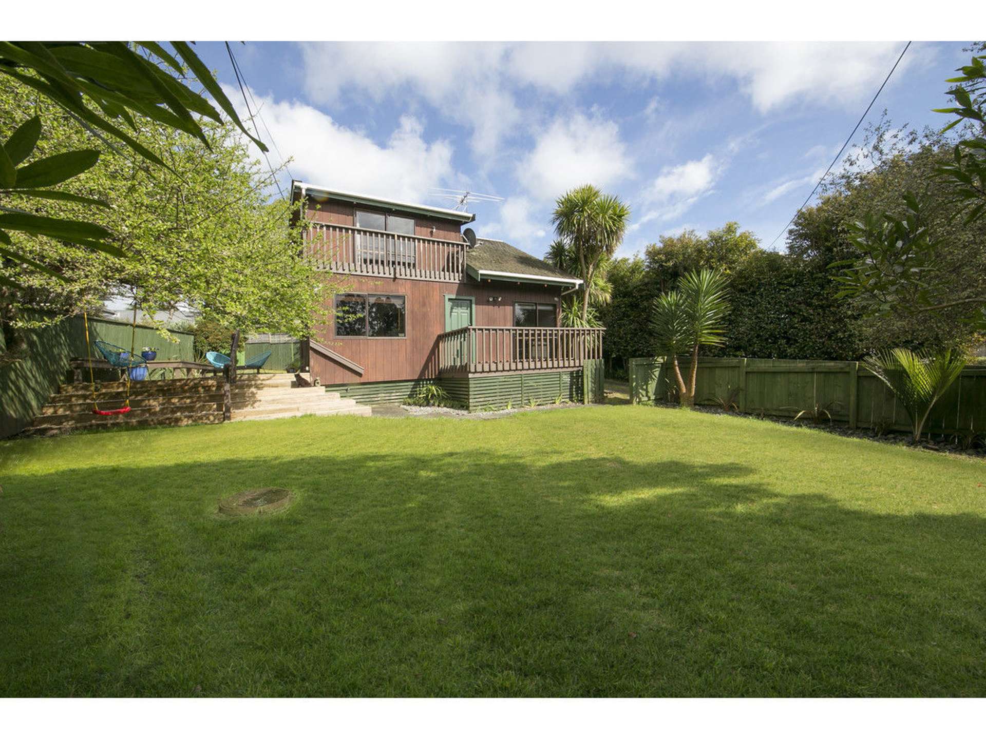 2/99 Konini Road Titirangi_0