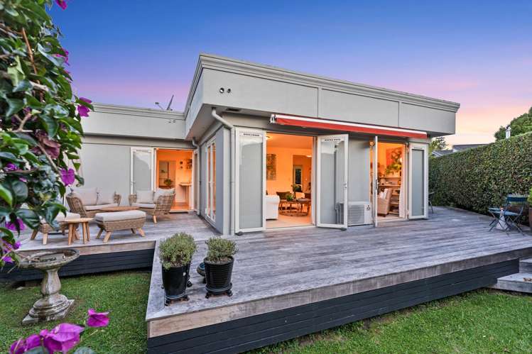 2/7 Morton Avenue Forrest Hill_0