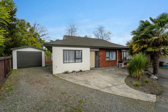 Charming Two-Bedroom Home in the Heart of Stoke