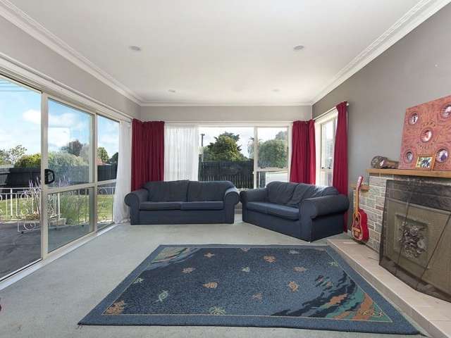 99 Kitchener Road Waiuku_2