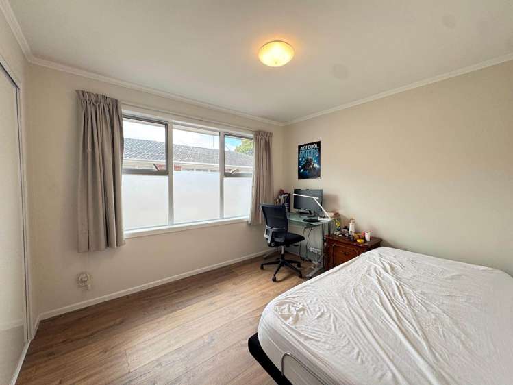 2/27 Cardwell Street Onehunga_4
