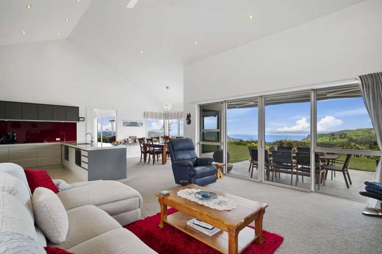 1062B Mapara Road Acacia Bay_4