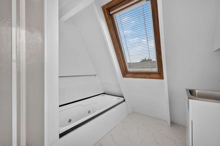 97B Johns Road Northwood_15