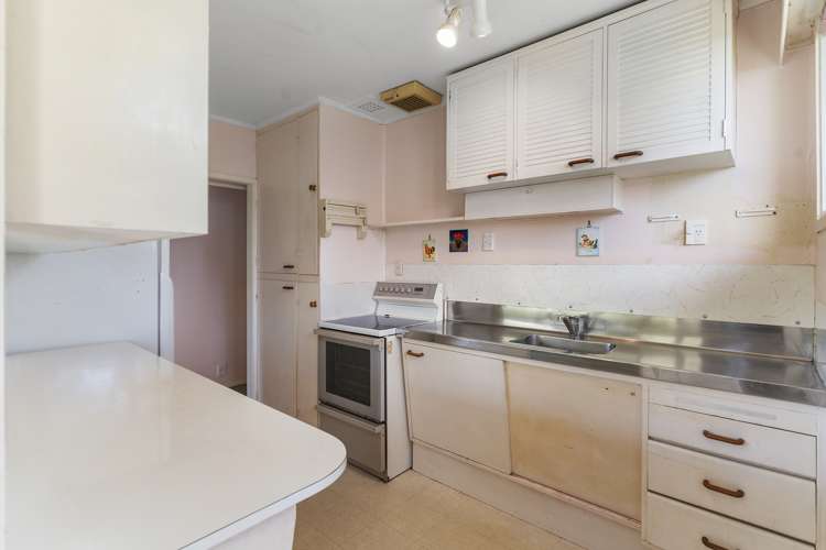 2 Portadown Avenue Pakuranga Heights_5