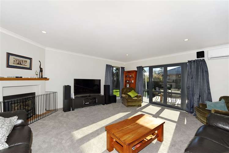 6 John Morel Place Parklands_4