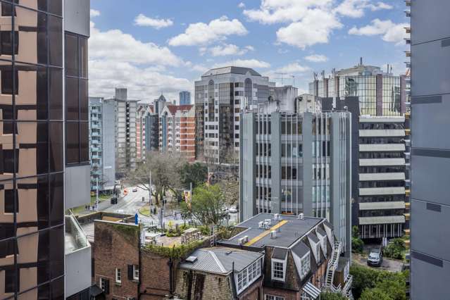 11P/3 Whitaker Place Auckland Central_1