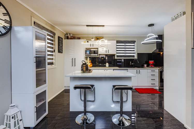 2/7 Manuia Road_4