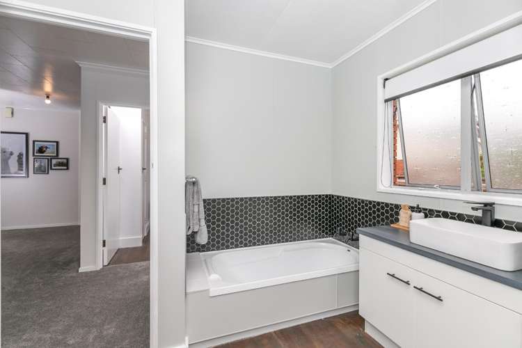 7 Hooker Avenue 1054_16