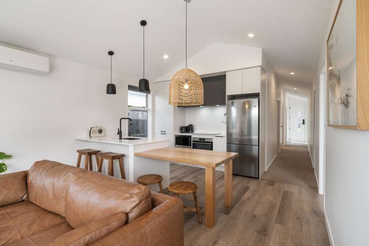 7 Ngaire Way Papamoa Beach_1