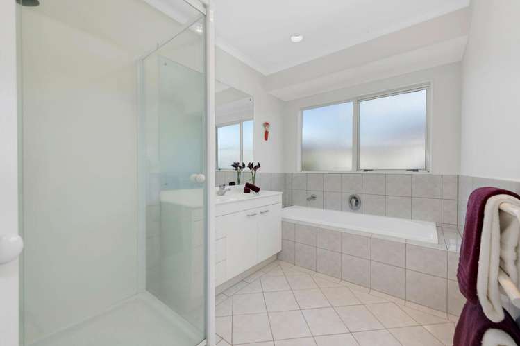 94 Bob Charles Drive Golflands_19