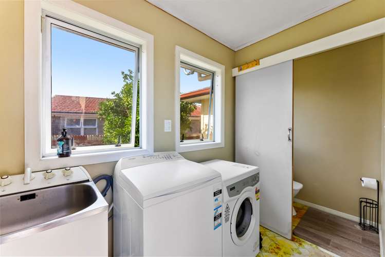 3 Michelle Place Mangere_16