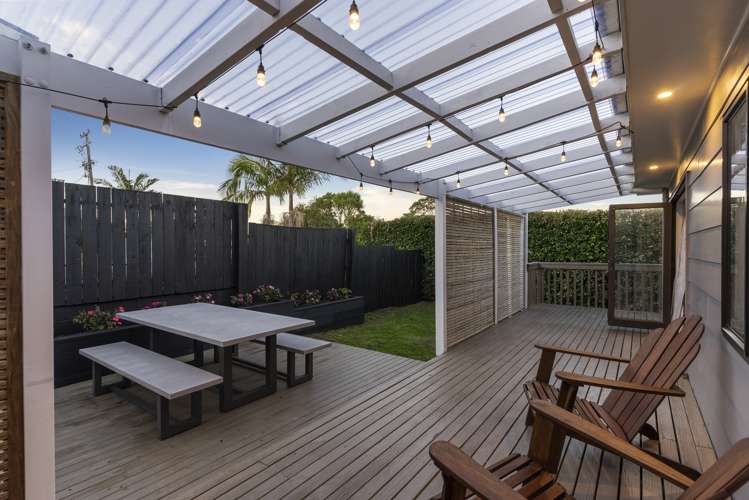 24 Bayside Avenue Te Atatu Peninsula_8