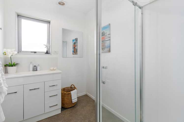 2/17 Doment Crescent Orewa_8