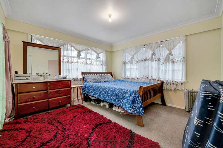 92 Fisher Crescent Otara_14