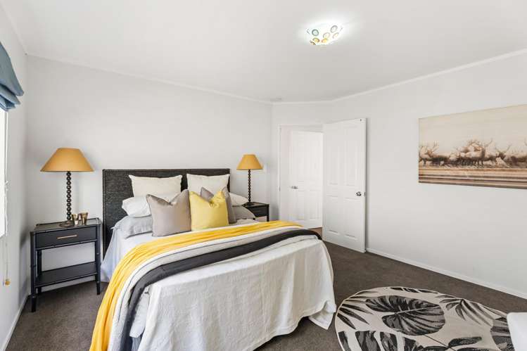 9a Bradbury Road Botany Downs_11