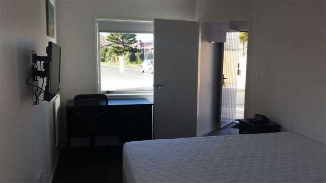 1b/7 Snead Place 1076_3