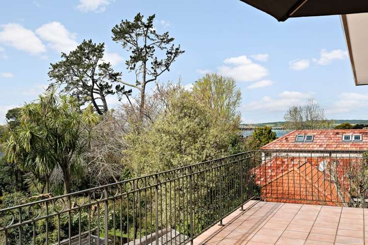 9c Beach Road Mellons Bay_5