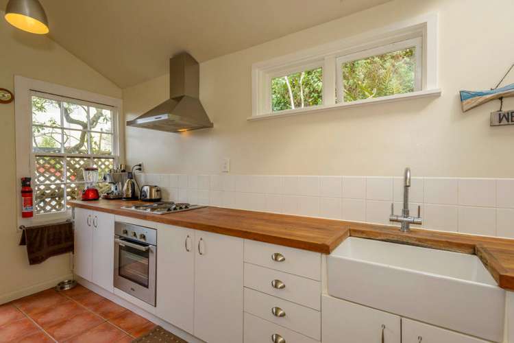 49 Hawkhurst Road Lyttelton_2