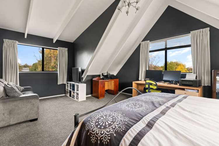 61 Holyhead Street Outram_16