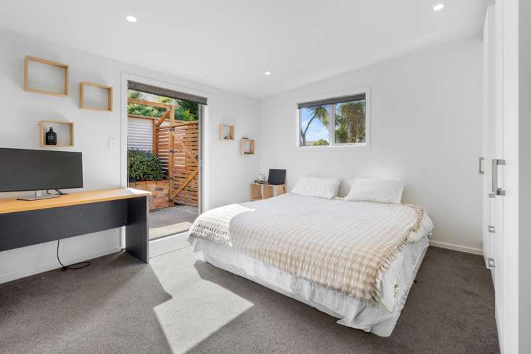 107 & 109 Russell Street Dunedin Central_15