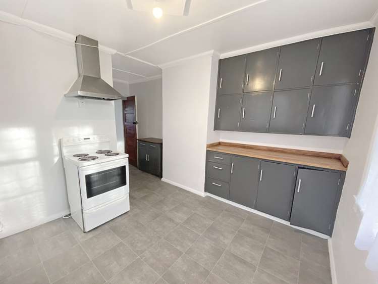 660 Featherston Street 2144_2