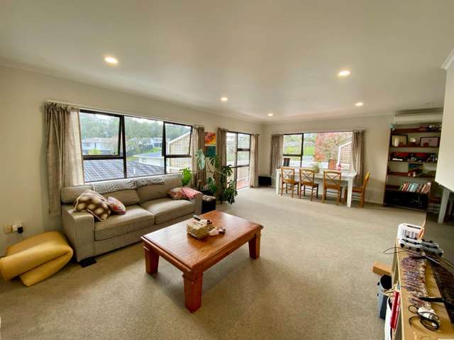 131 Spinella Drive Glenfield_3