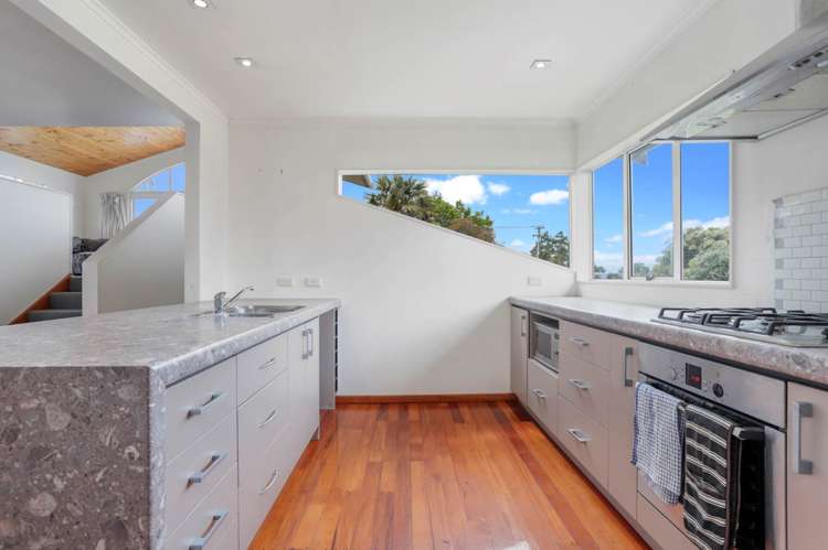 37 Covil Avenue Te Atatu South_7