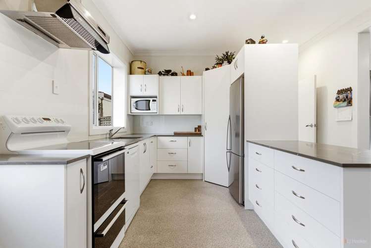 8 Athol Place_2