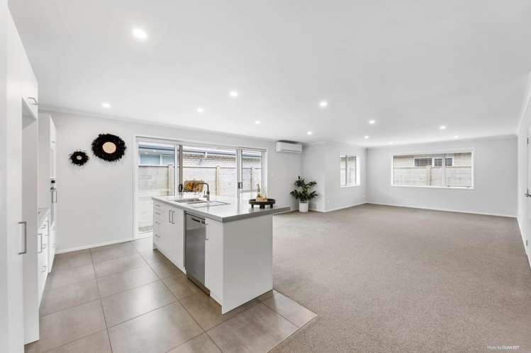 3 Harry Close Warkworth_19