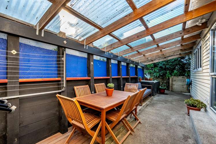 142 Severn Street Island Bay_16