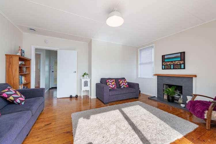 36 Whanga Crescent Titahi Bay_14