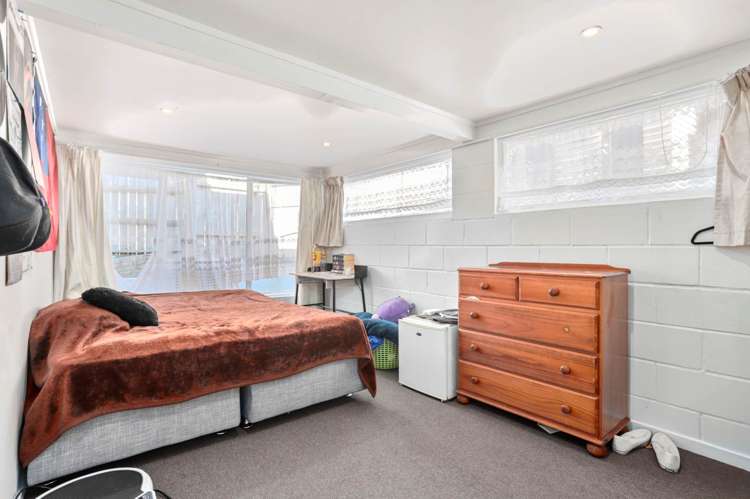 1/111 Tirimoana Road Te Atatu South_5