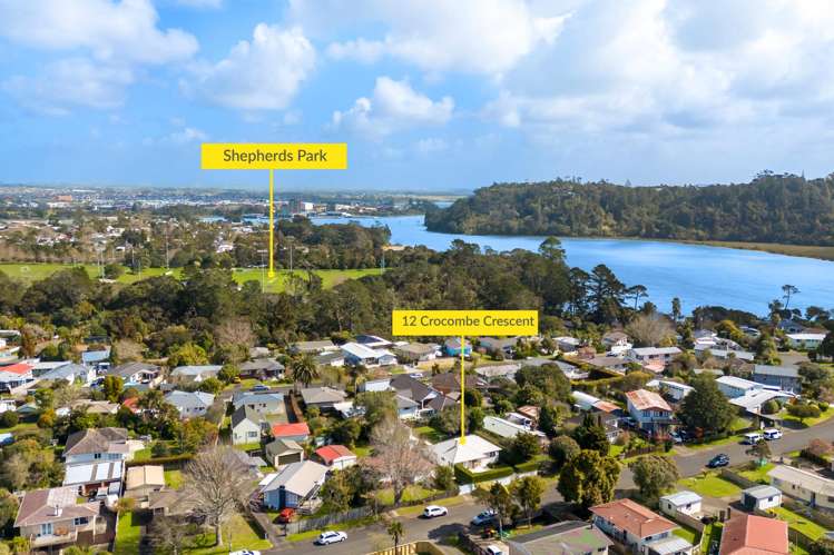 12 Crocombe Crescent Beach Haven_27