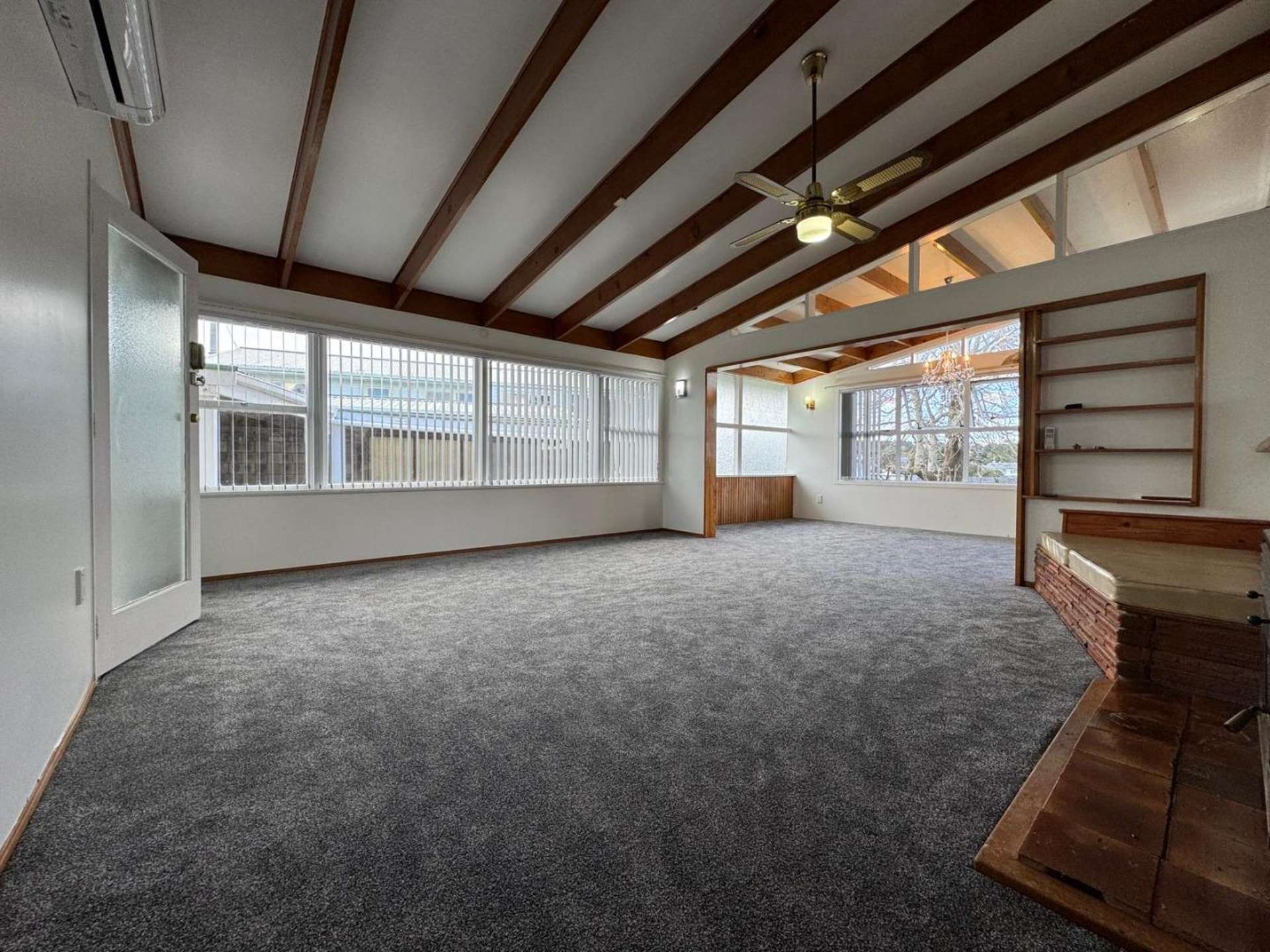 73 Christmas Road 10686_0