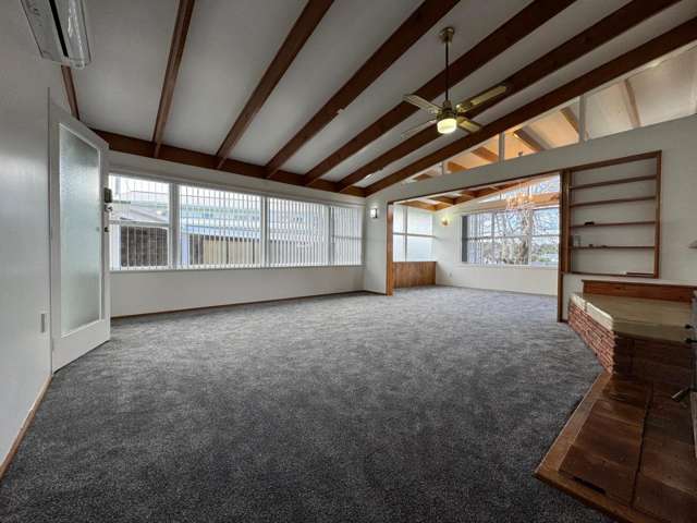 Newly Renovated 3-Bedroom Family Home – Prime Location in Manurewa