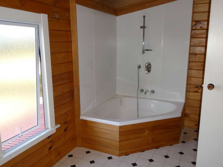 10 Devon Street Hanmer Springs_14