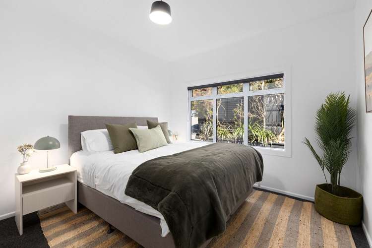 277 Queens Drive Lyall Bay_13
