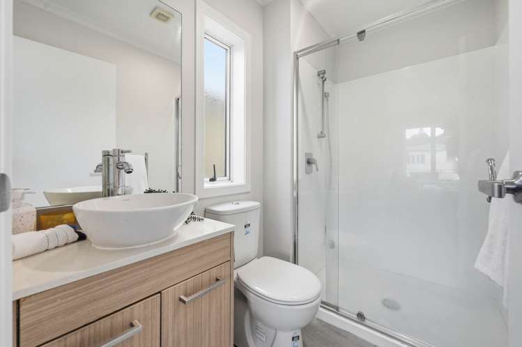 5 Panakenake Way Flat Bush_29