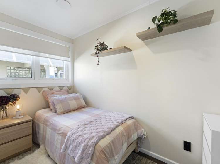 2/64 Allum Street Kohimarama_17