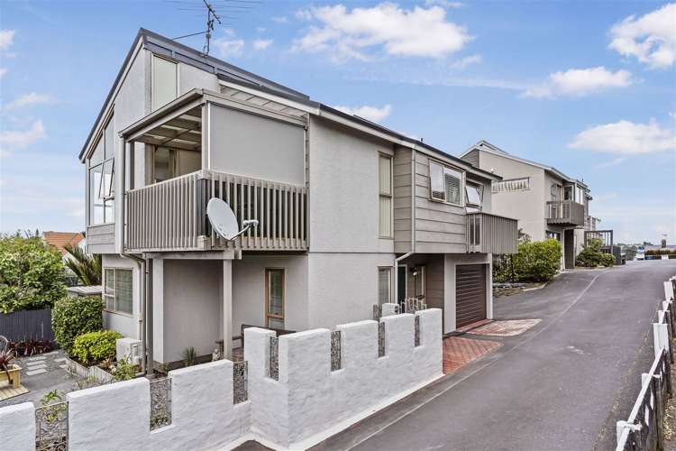 2/165 Birkenhead Avenue Birkenhead_33