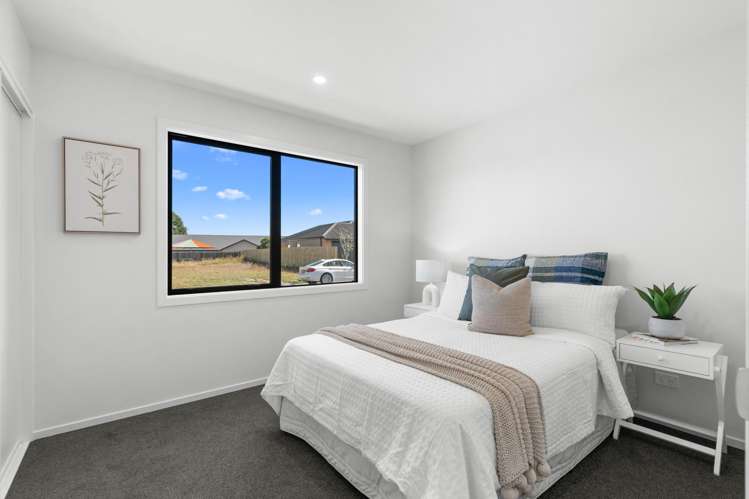 House 2 38 Russell Lilley Drive_5