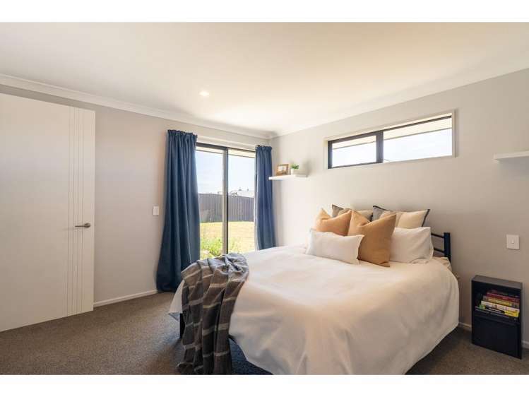 27 Lakeland Avenue Twizel_20