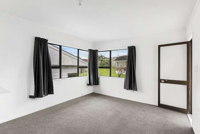 208D Shirley Road 10695_1