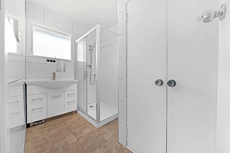 1/112 Maich Road_2