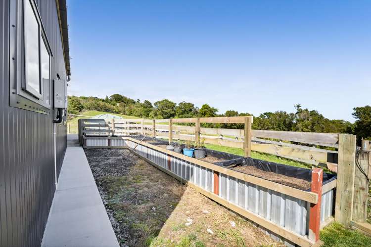 855 Dover Road Okato_14