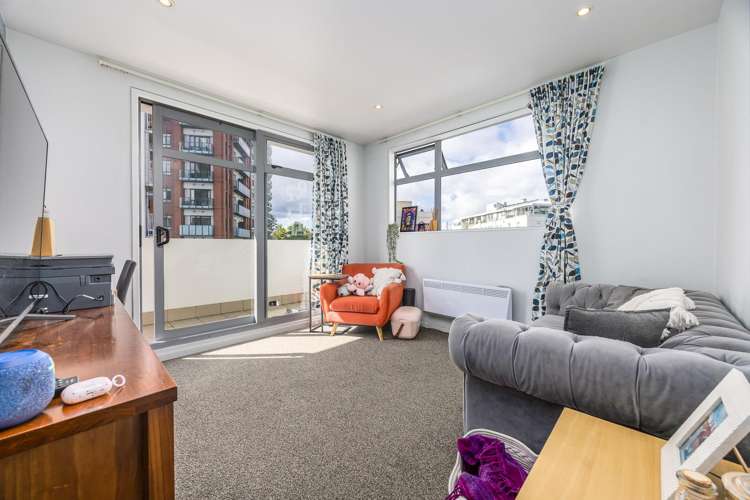 8A/32 Eden Crescent Auckland Central_7